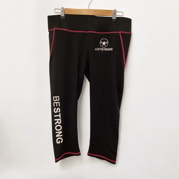 JET BLACK/PINK 3/4 JUST STRONG CAPRI AND PINK CAMOUFLAGE SHIRT, XL WORKOUT SET - Picture 6 of 12